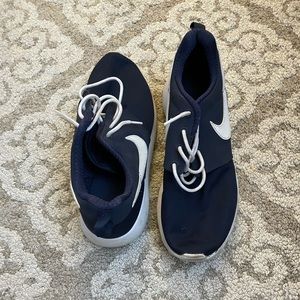 Navy Blue Nike Roshe